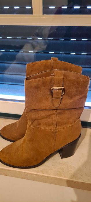 BARATO. Bota Camurça