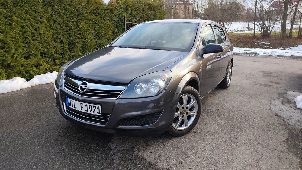 Opel Astra Astra 1.6i bezwypadkowa