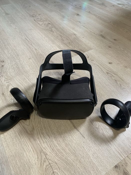 Vr meta quest + case
