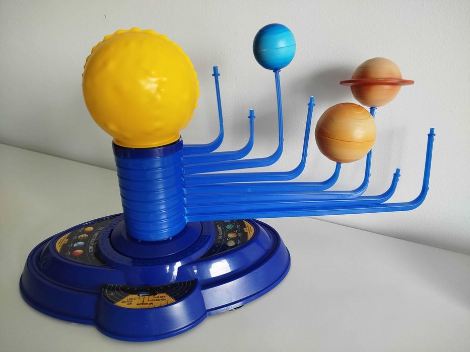 Układ Słoneczny Elektroniczny Naukowa Zabawa Clementoni Dla 8-Latka