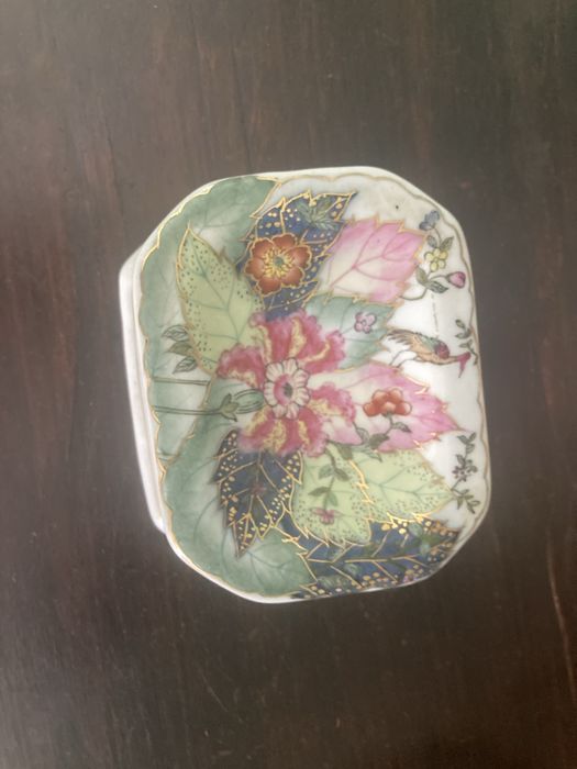 Pote e Saleiro Chineses Folha de Tabaco