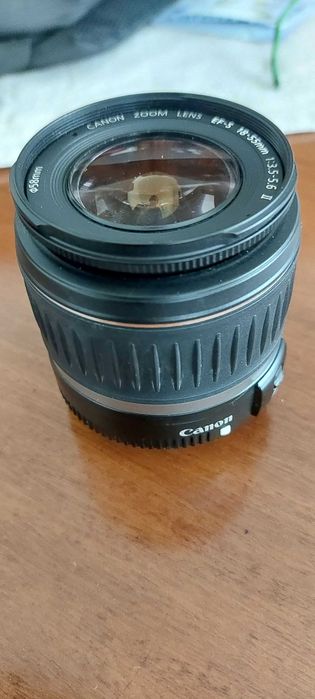 Lente Canon EFS 18-55 e outros acessórios