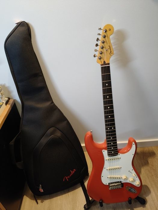 Fender Player II Stratocaster Coral Red+ Fender Gigbag