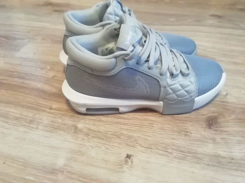 Buty sportowe męskie Nike 42 26.5