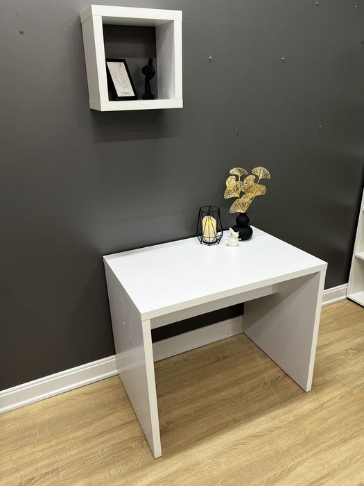 Стіл / манікюрний / будуарний / косметичний / письмовий / парта