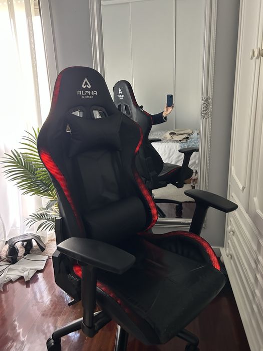 Cadeira Gaming ALPHA GAMER Cygnus RGB (Max 130 kg - Classe 4 - Preto]