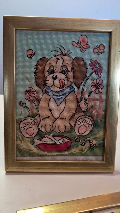 Haft krzyżykowy, pies A4