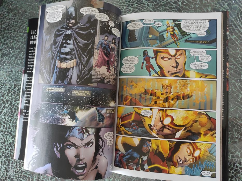 Justice League Vol 4 The Grid HC DC comics Geoff Johns Ivan Reis