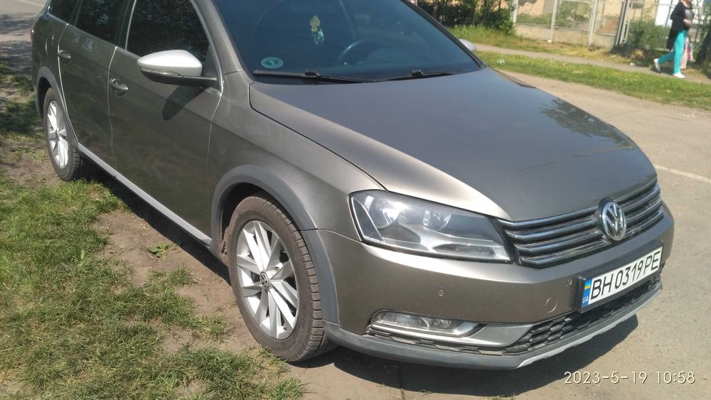 Фольксваген Passat alltrack