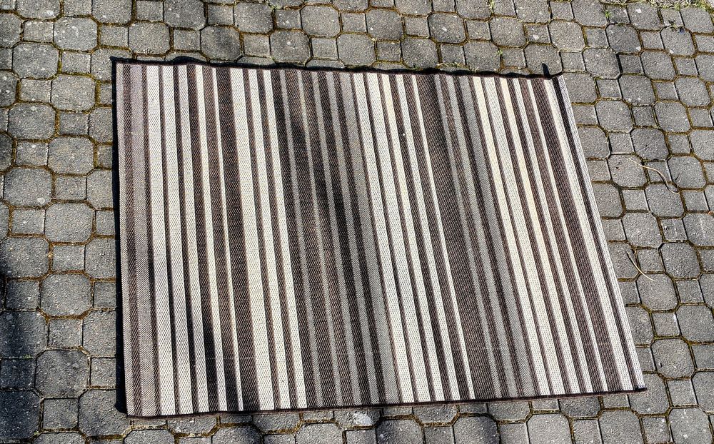 Dywan 160 x 120 cm stan jak Nowy