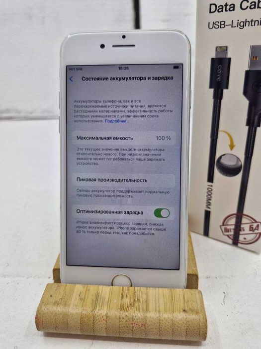 Apple iPhone 8 64GB смартфон  | Батарея НОВА | Хороший стан