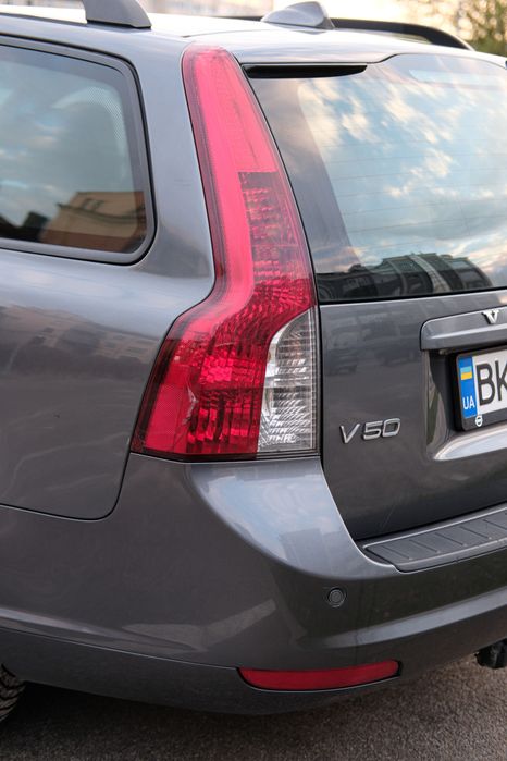 Авто Volvo V50 1,6D