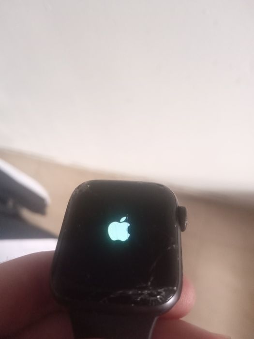 Apple Watch SE 40mm (1ª Geração – 2020) GPS(Vendo ou Troco)