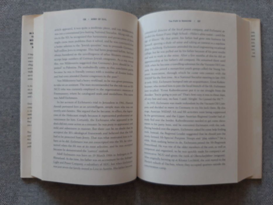 Livro "Army of Evil - A historia of the SS"