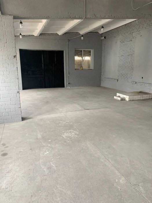 Продаж комерційного приміщення від власника склад (червона лінія)