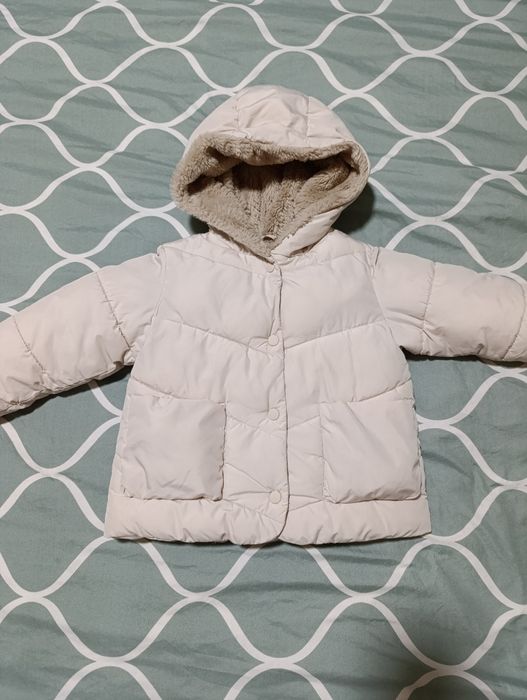 Продам зимову курточку Zara
