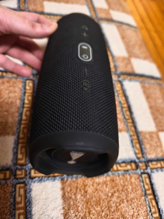 Портативна акустика JBL Charge 5 Black як нова