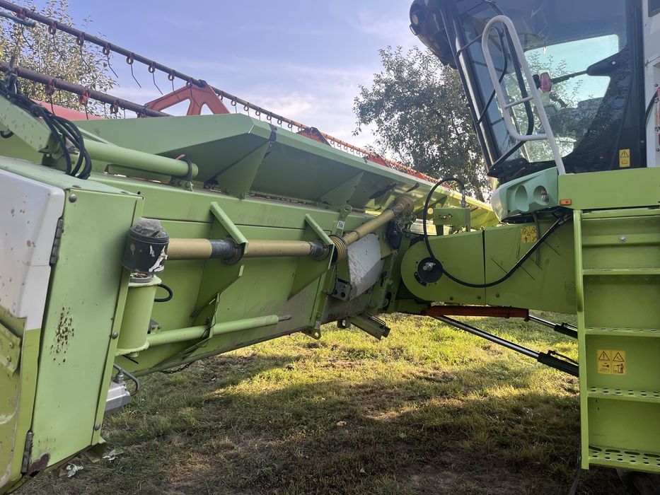 Жниварка ( жатка ) claas vario 750