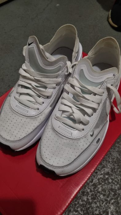 VENDO Sapatilhas Nike Waffle One NOVAS