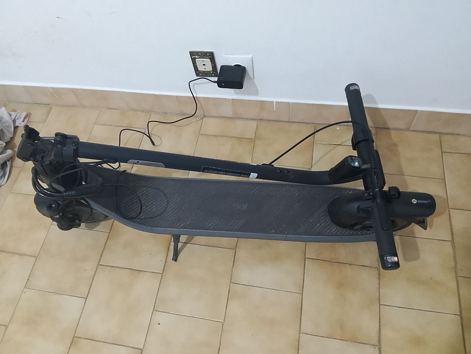 Ninebot Kickscooter E2 II