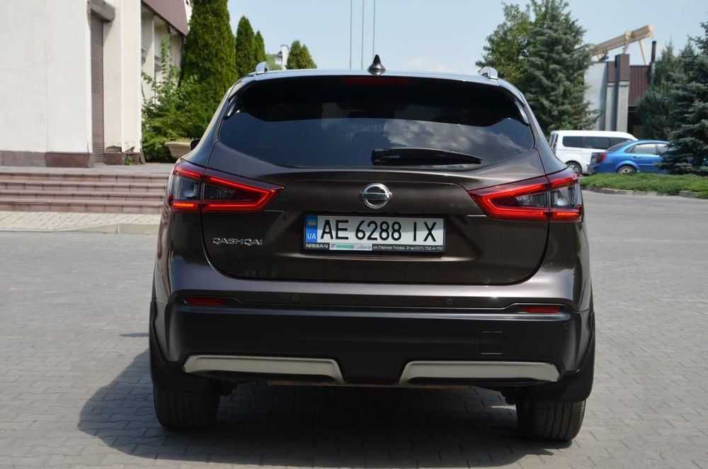 Продам NISSAN QASHQAI 2.0 AWD 2017 года выпуска