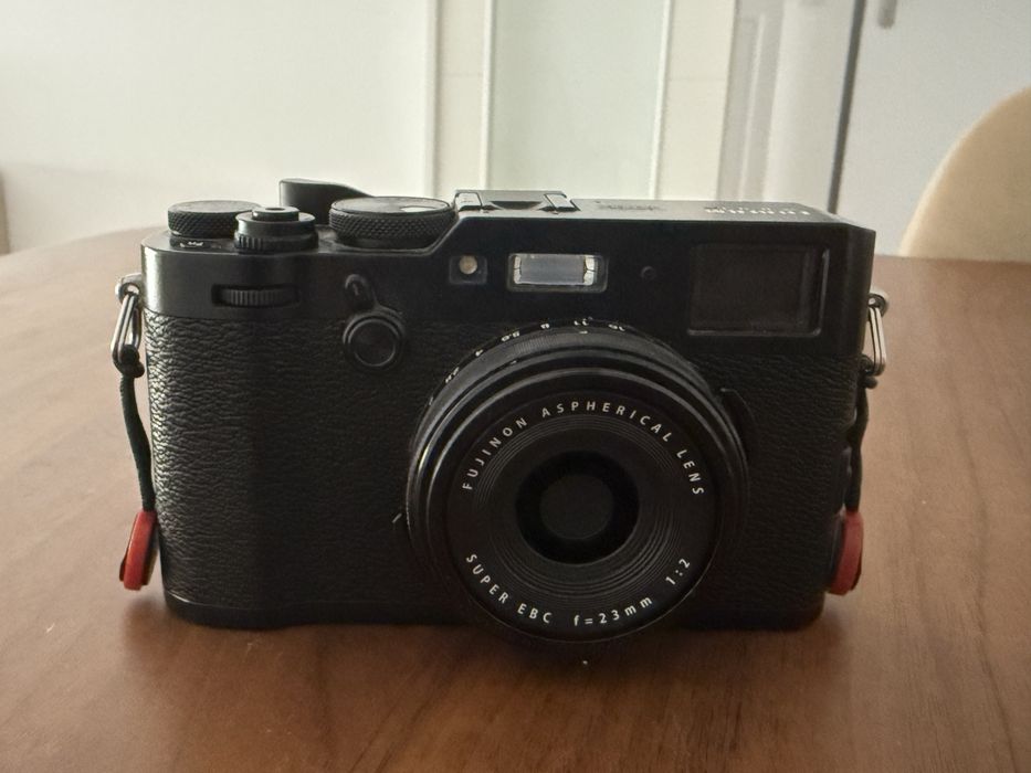 Camera Fujifilm X100F