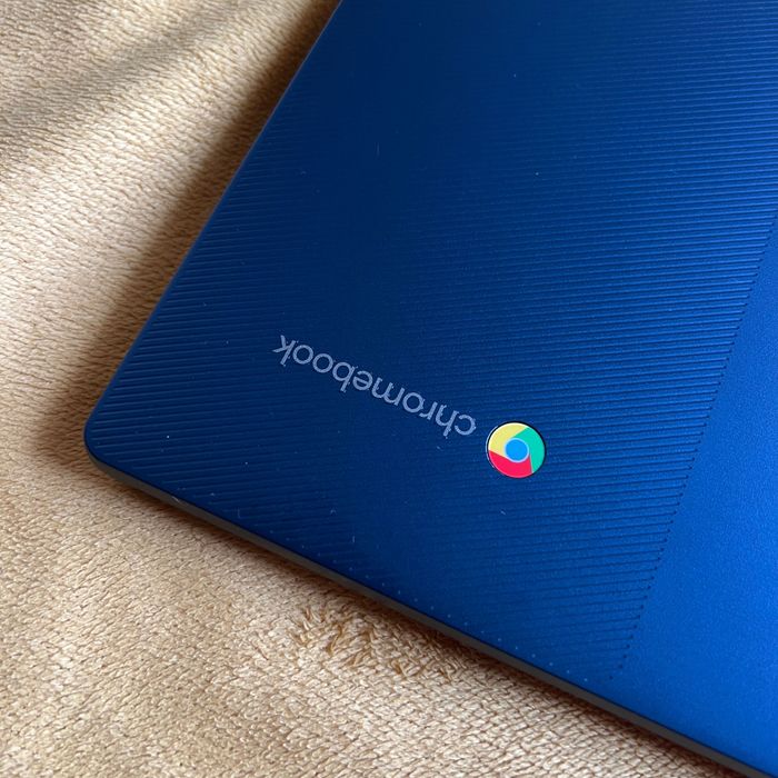 Lenovo IdeaPad Slim 3 Chrome 14" Laptop 8GB RAM, 128GB (NOVO)