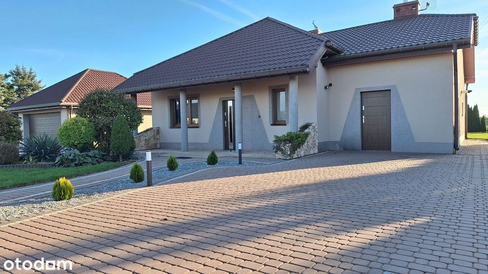 Do wejścia_przedmieście_4 sypialnie_ekonomiczny_fotowoltaika