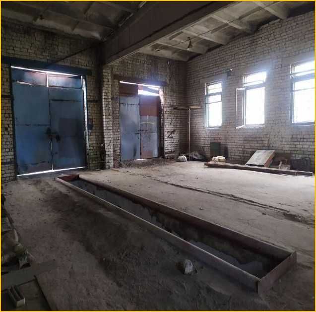 Комплекс будівель, площею 3 227,40 кв.м. м