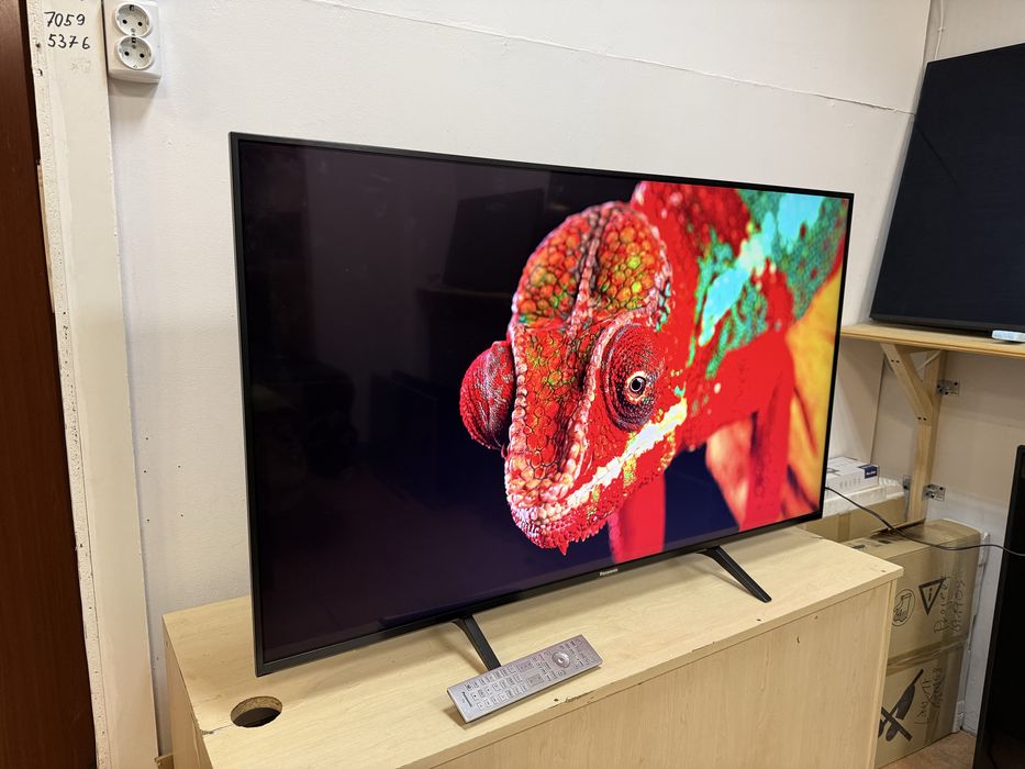 Телевізор Panasonic 49 дюймів TX-49HXW944 4K 120 Hz Full Array 10bit Dolby Vision HDMI 2.1