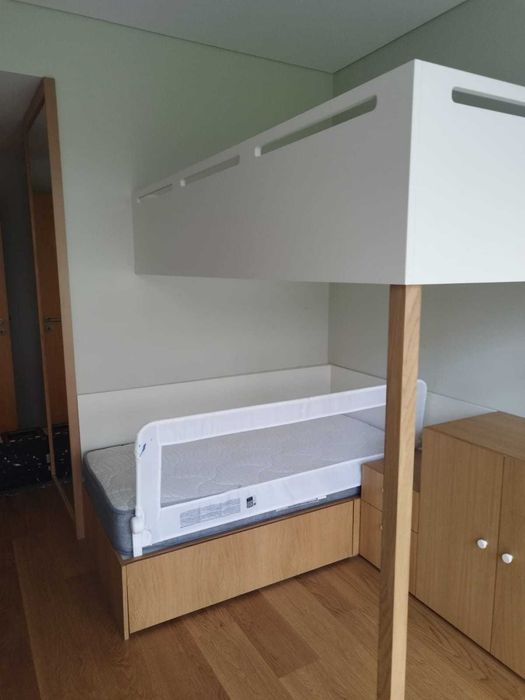 Mobiliário quarto infantil / juvenil - Em excelente estado