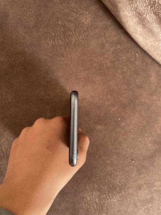 Айфон 8 на запчастини все оригінальне