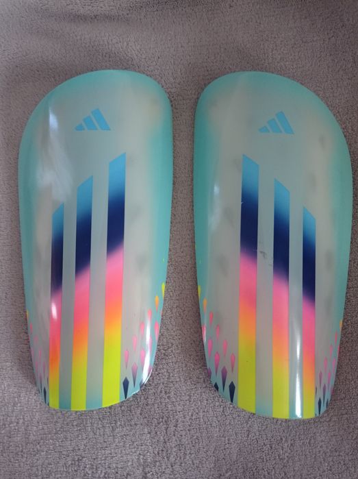 Ochraniacze piłkarskie Adidas