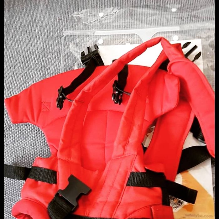 Marsupio vermelho