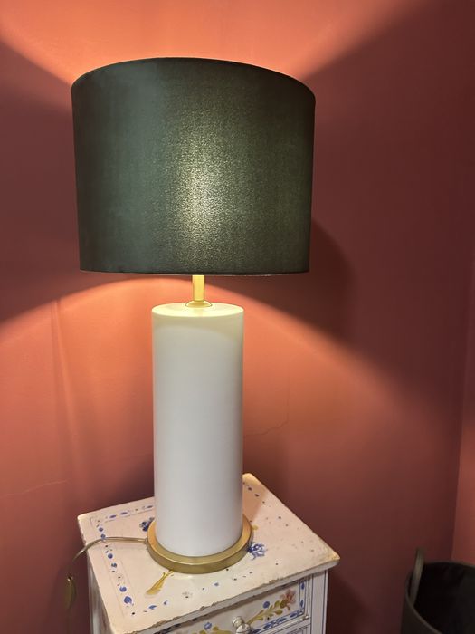 2 candeeiros com abajur - 75 cada