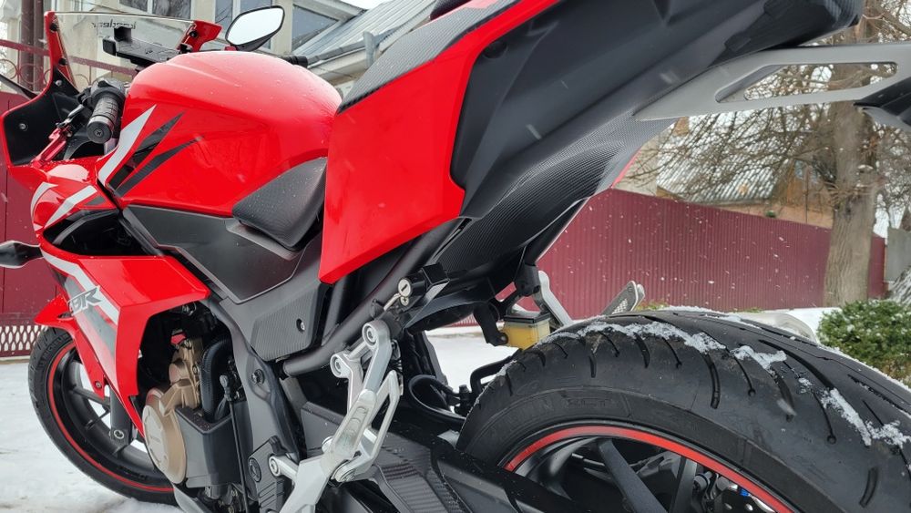 Honda CBR 400R Sport Bike