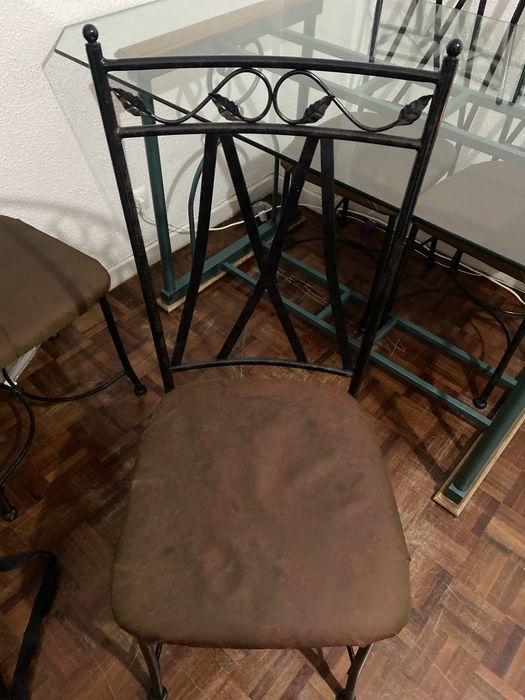 Mesa jantar ampla para bom convivio e refeicoes em familia