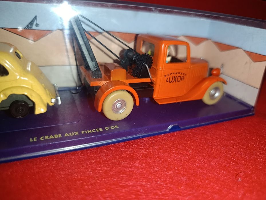Miniatura Tintin  Reboque e Carro Acidentado