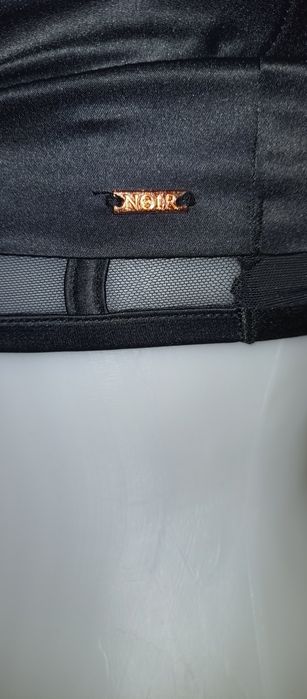 Biustonosz  gorset  Hunkemöller XS koronkowy czarny z metką
