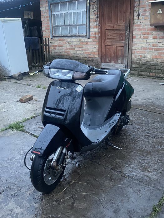 ПРОДАМ Хонда леад аф 20