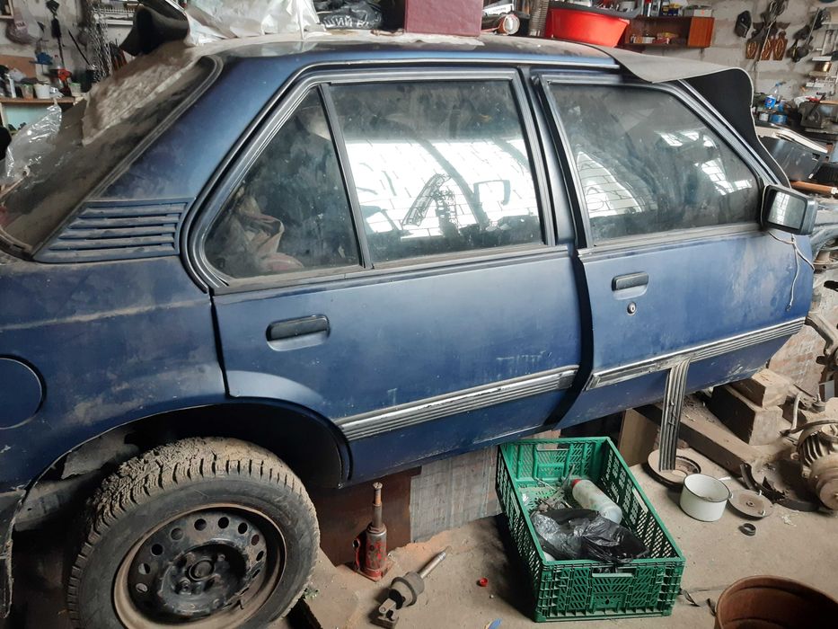 Opel Ascona 2.0 гаражне зберігання