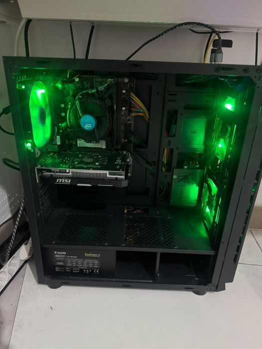 Setup completo com pc gamer basico