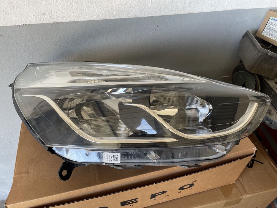 Farol Direito Renault Clio 2019