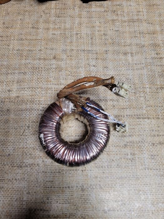 Transformator toroidalny 12v/220v 150va