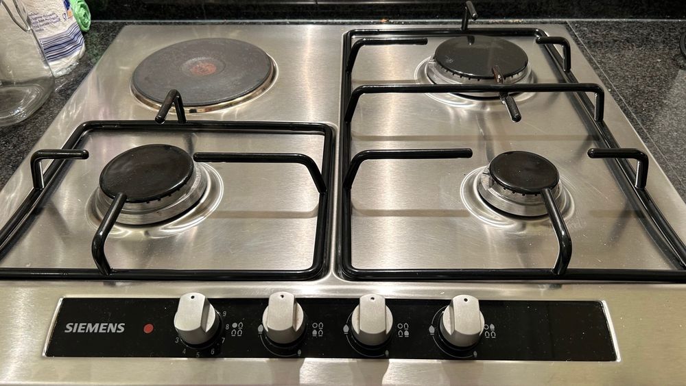 Siemens Fogão a gás (3 queimadores) e 1 elétrico (600W)