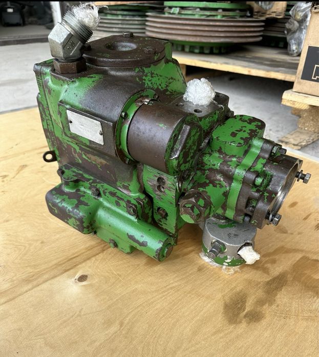 ГСТ.Гідронасос John Deere AH204383 AH160790 AH164940 AH221234 AH218588