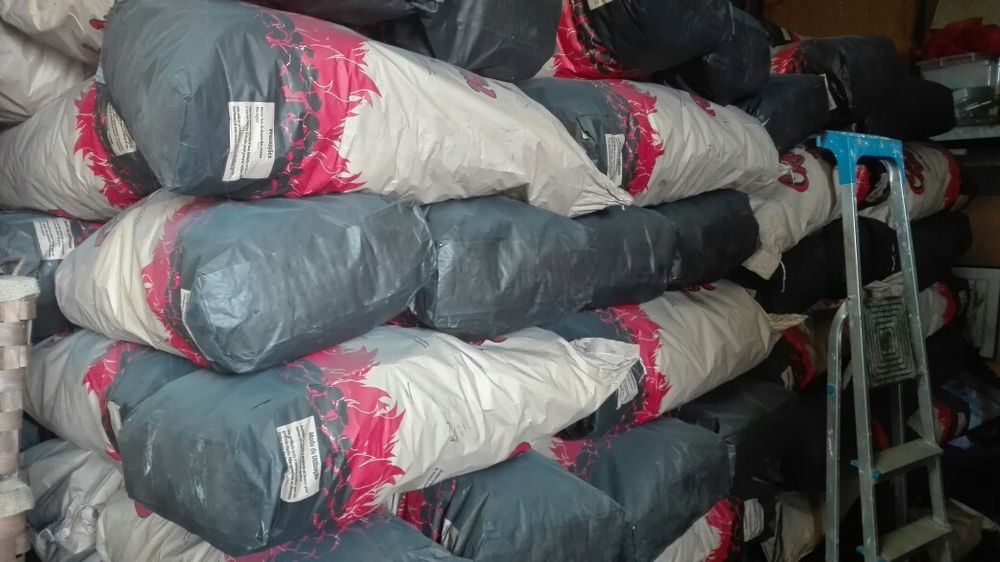 Lenha ,carvão,pinhas ,limpeza de chaminés