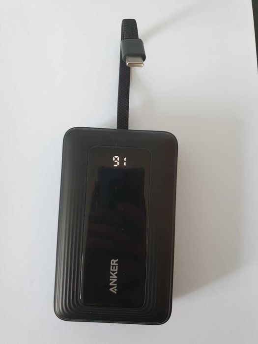 Power Bank Anker Zolo 20.000 mAh 30W c/ Cabo USB-C Integrado (NOVO)
