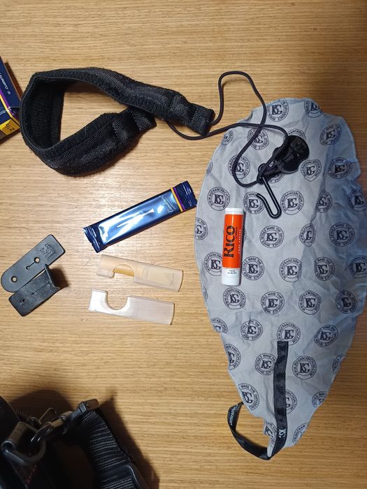 Clarinete yamaha YCL255ES Sib 18 chaves igual a novo!