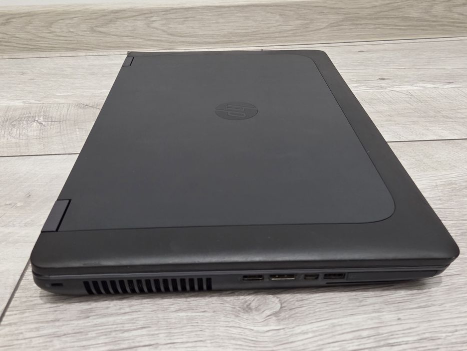 Workstation HP Zbook 17 G2 Intel i7 16GB  ssd 256 HDD 1TB  quadro win